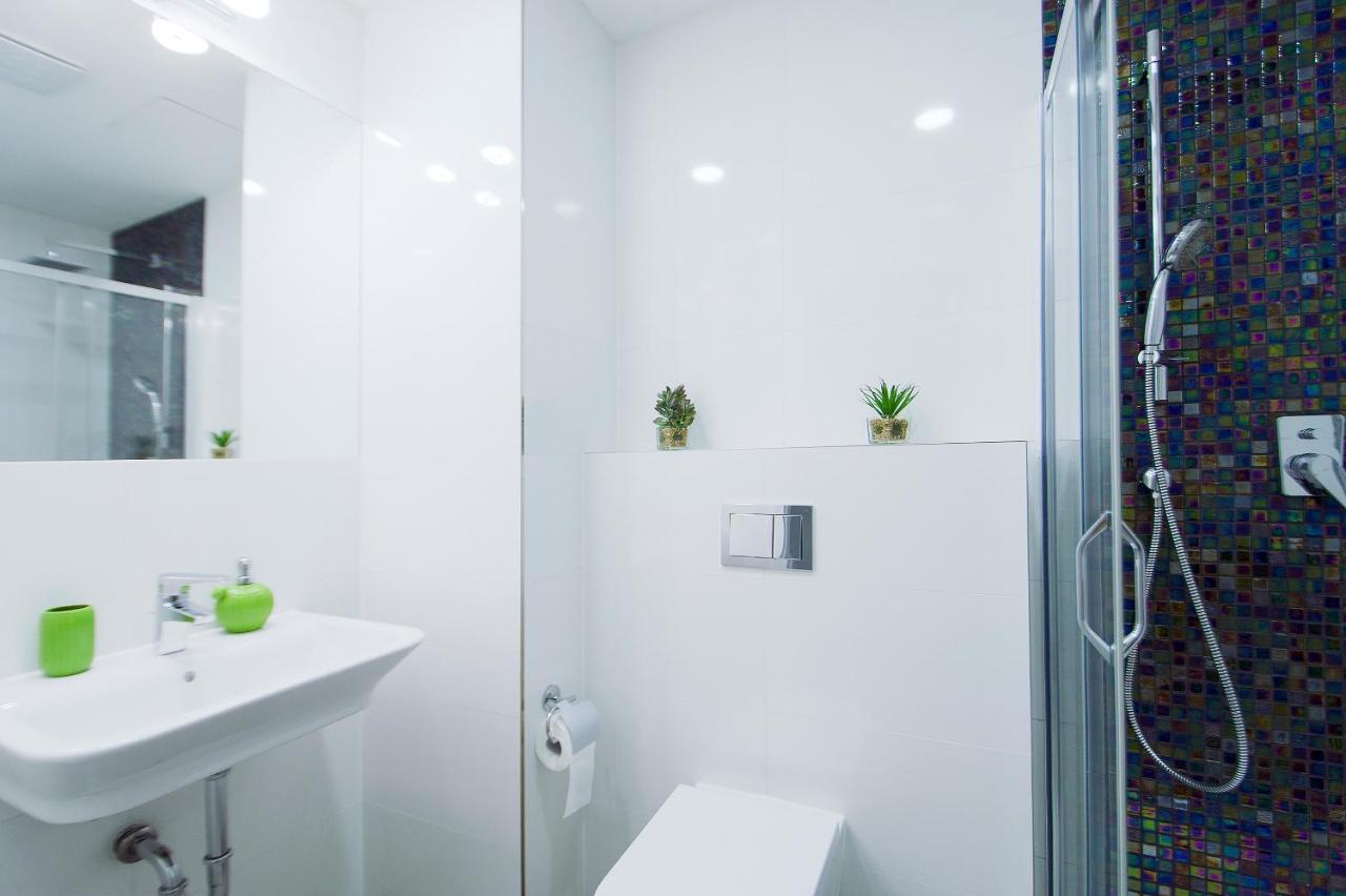 Modern Apartment Spanelska Praga Exterior foto